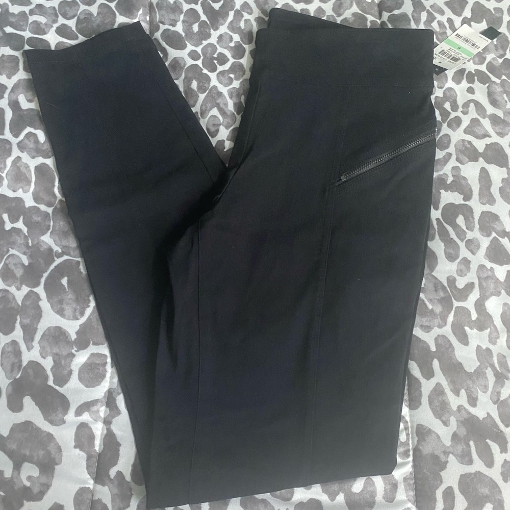 NWT INC International Concepts pull on skinny leggings, Sz 8